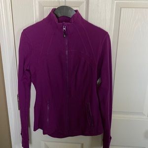 Lululemon define workout jacket size 8 , fits like 6